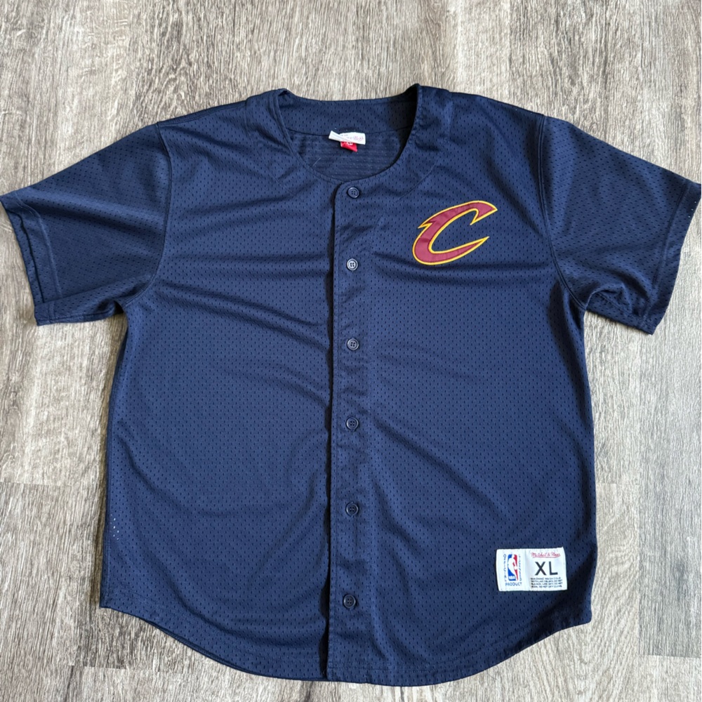 Mitchell & Ness NBA Sz XL Mens Cleveland Cavaliers Basketball Jersey Mesh Button